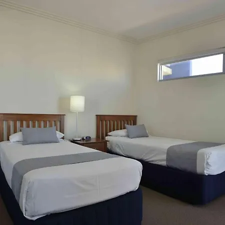 Pumicestone Blue Hotel Caloundra Exterior photo